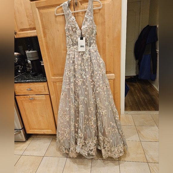 Mac Duggal A20131 Beaded Floral Dress NWT Size 2 - Picture 5 of 12